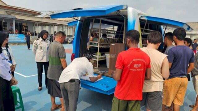 Jemput Ilmu di Balik Jeruji, Lapas Pangkalpinang Hadirkan Perpustakaan Keliling